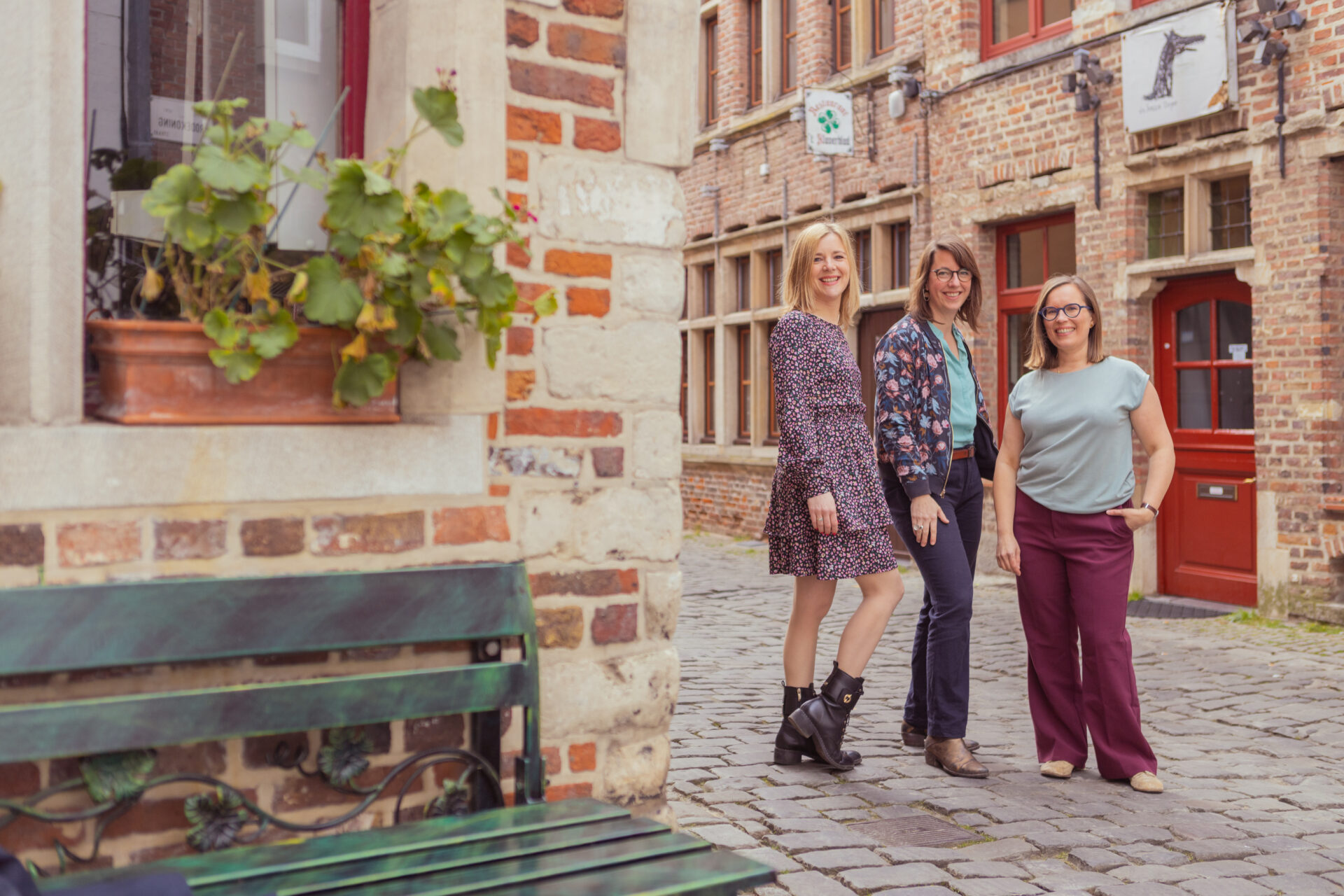 WAT-team: Karlien De Vrieze, Linde Jacobs, Griet Rebry in 't Patershol in Gent