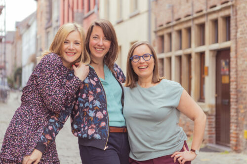 WAT staat voor Working Apart Together. Drie communicatiefreelancers delen graag hun ervaring en kennis, zodat jij grip krijgt op je communicatie en marketing.