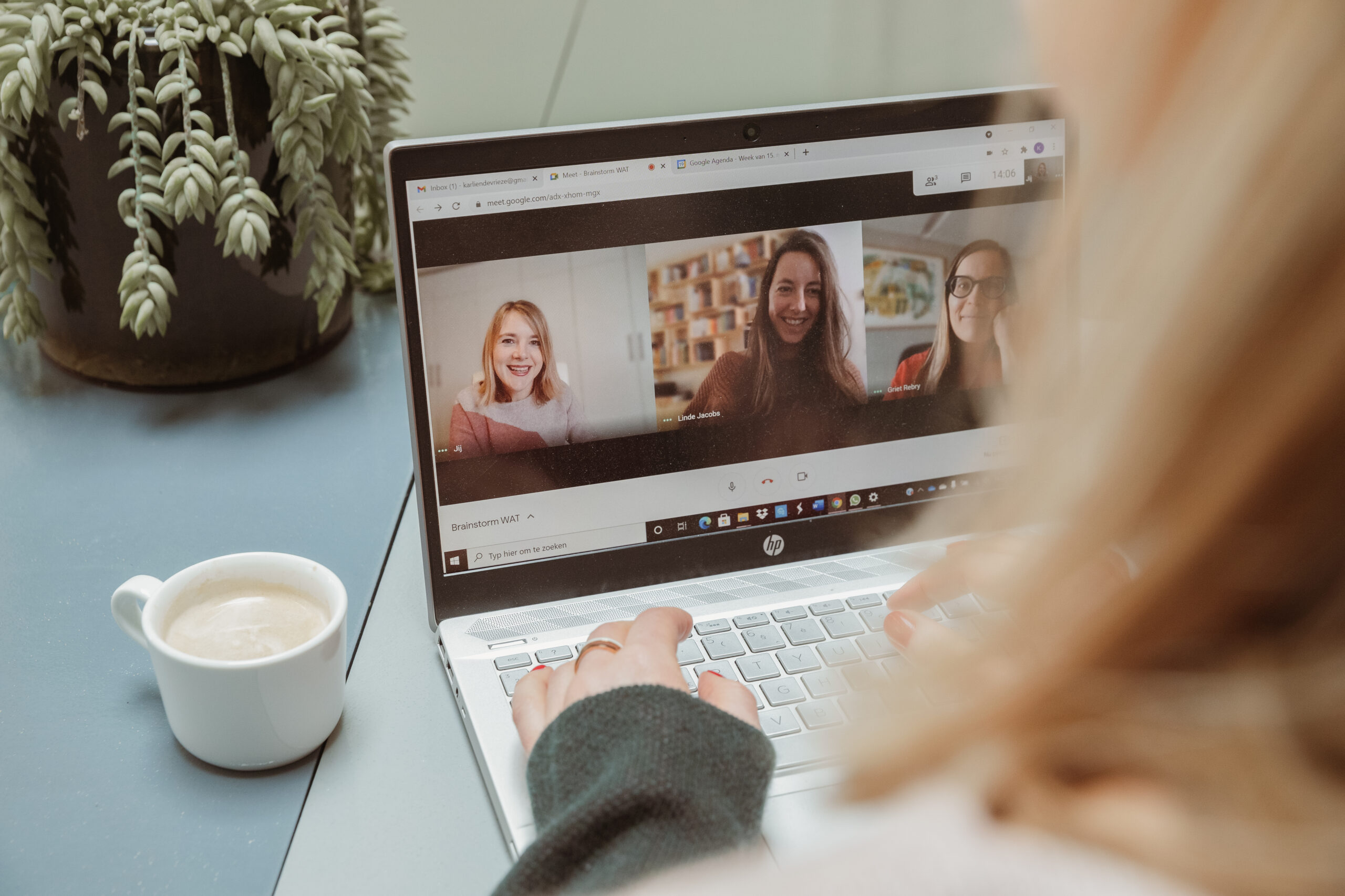 Online meeting met een marketingfreelancer