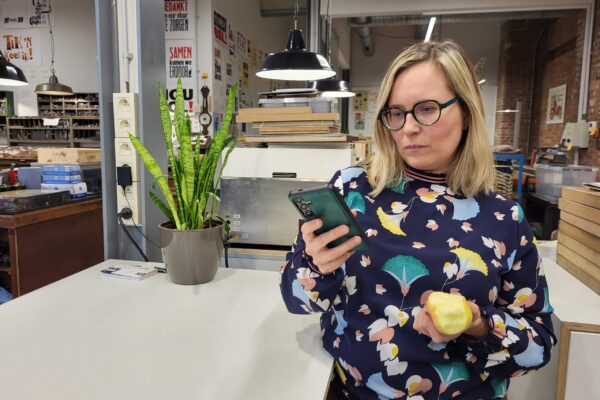 Copywriter Griet repost een post op Instagram.