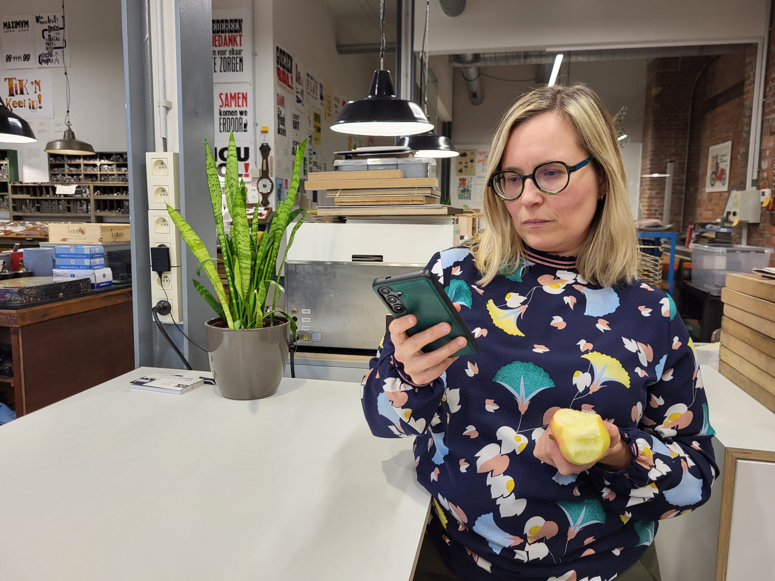 Copywriter Griet repost een post op Instagram.